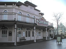 Lucky Nugget Saloon. Disney Paris